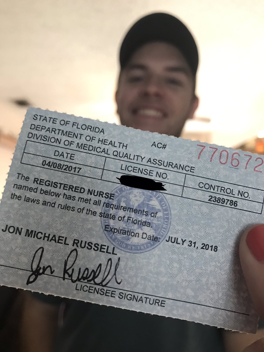 jshankle26's tweet photo. IT'S OFFICIAL IT'S OFFICIAL @Jonmichael14 IS AN RN AND I'M SO PROUD 👨🏻‍⚕️💉 the Lord is so so faithful #byenightshift https://t.co/Rfc9sYXfSx