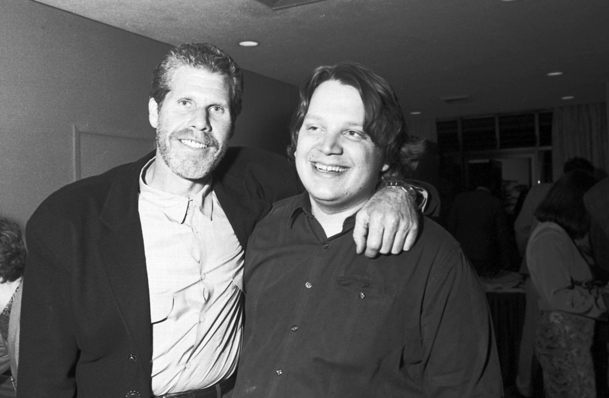 Happy 67th birthday to Ron Perlman, seen here with Guillermo del Toro during the time of CRONOS (1993). 