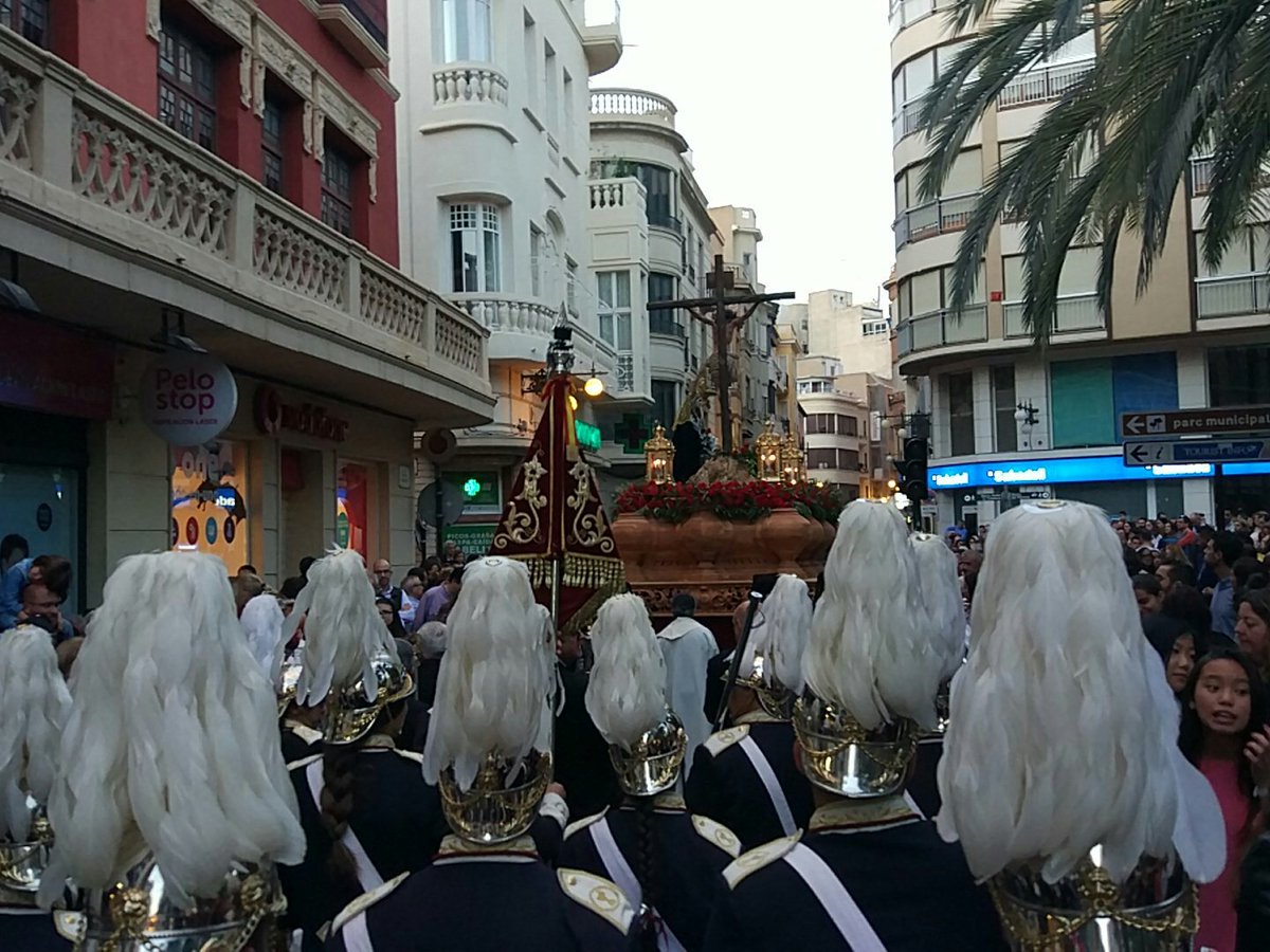 bccttsangre's tweet photo. Suena en La Glorieta:
Sangre y Agua
Historia de un Profeta
#SuenaLaSangre https://t.co/QEmOyCdAFf