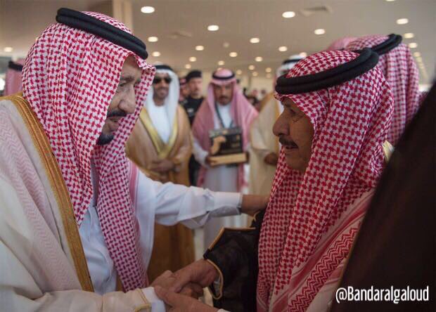 AL_ARJAH's tweet photo. الشاعر | خلف بن هذال العتيبي
الشاعر | مشعل بن محماس الحارثي
شعراء يجعلونك تفتخر بهم وبشعرهم
تكريم بن هذال هو تكريم للشعر
مشعل بن محماس منومس https://t.co/ROxLySOcKM