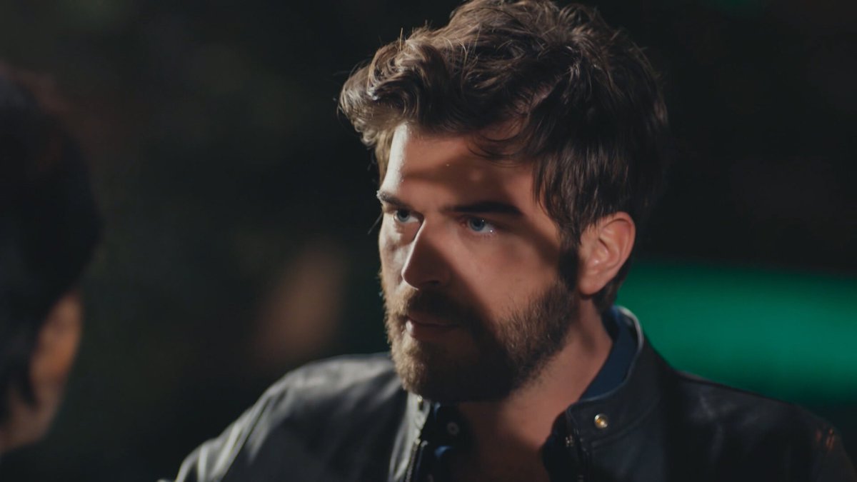 cesurguzeldizi's tweet photo. Cesur : Ben agresif miyim ya!? #hesapvakti 
#CesurveGüzel https://t.co/SY51mUurDf