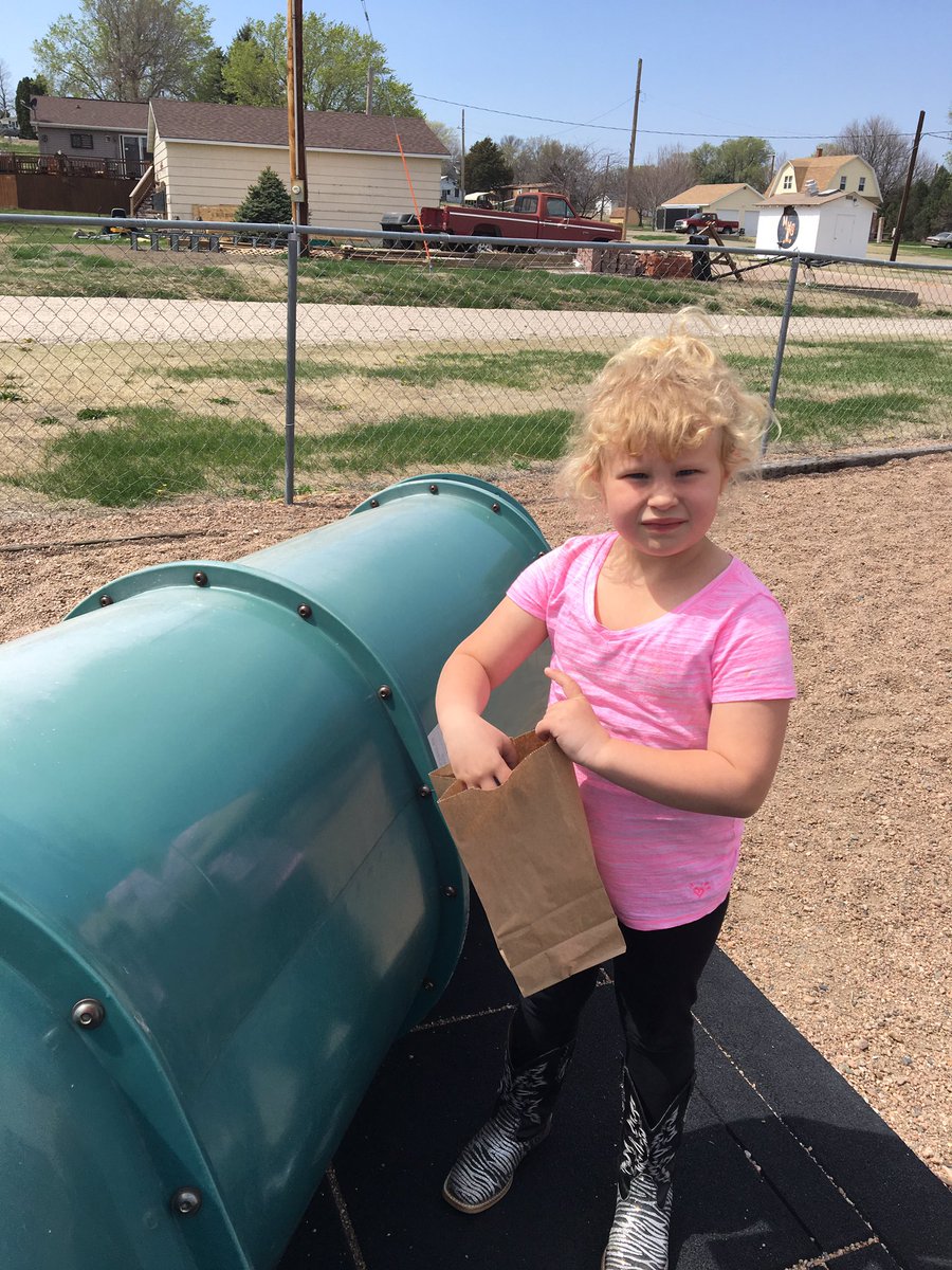 TraciKennedy32's tweet photo. Easter eggs hidden on the playground at recess! #maywoodpride https://t.co/FWAzpX1cRK