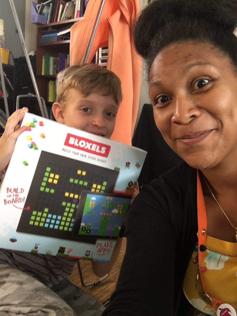 MESHoneyBees's tweet image. Blown away by these kids everyday!! #AlwaysMakers #VideoGameFun #CreateForYourself @DZuroweste Thanks for letting me stop in!