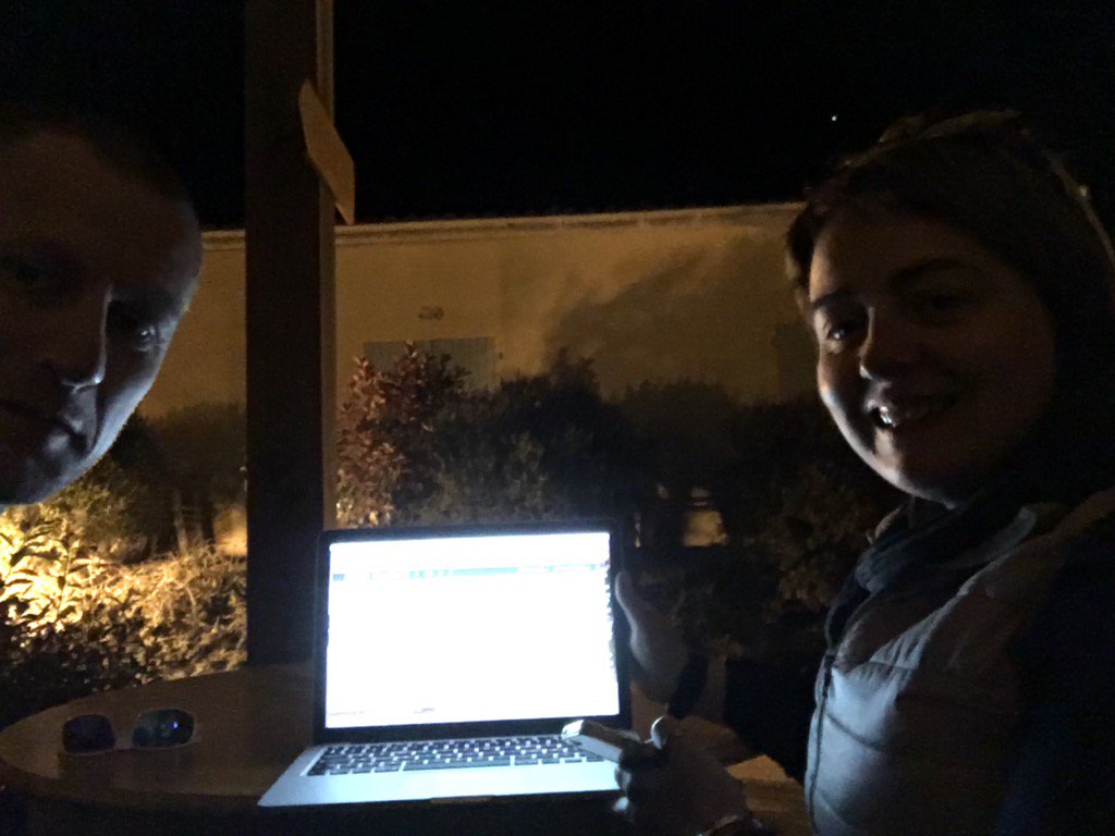 LerebouletDid's tweet photo. Ça bosse de nuit sur #clarolineconnect avec @sofibarre en mode continuité #env17 👍🏻👌🏻😁⌨️🖥 https://t.co/3Ha99UyrcH
