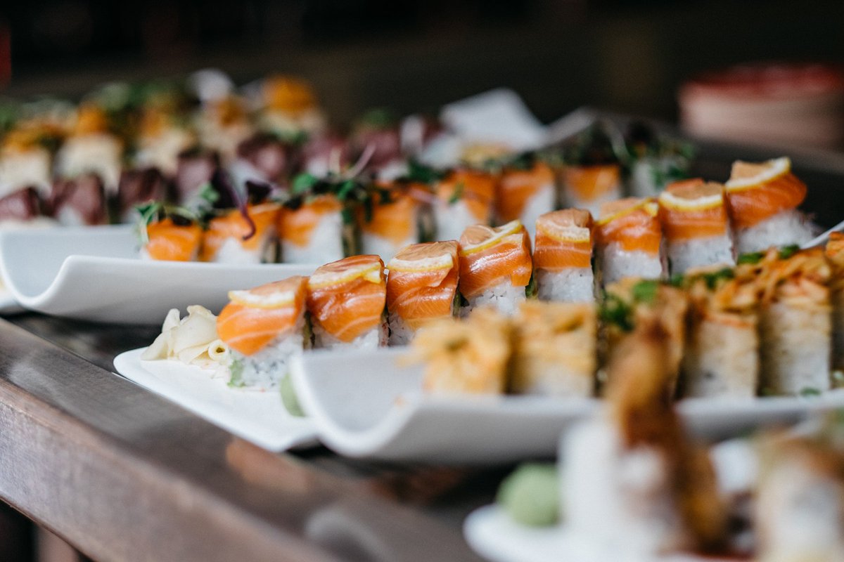 Calling all sushi lovers! 1/2 off sushi every Thursday during happy hour! ow.ly/GTCK30aQvBz