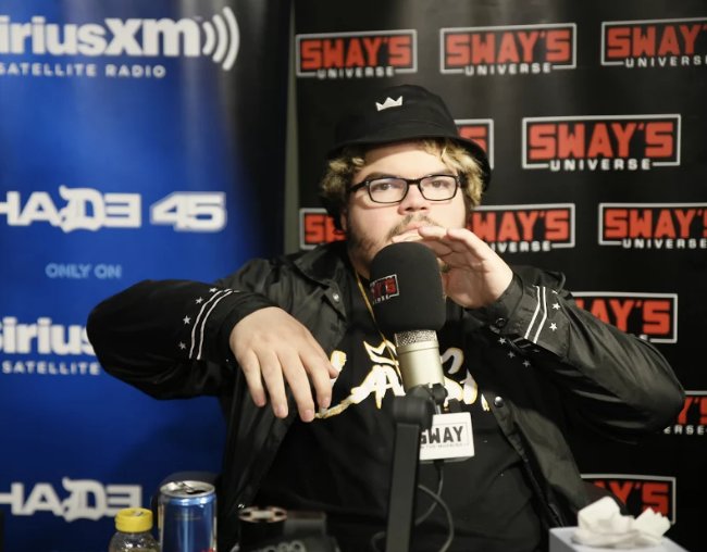 RealSway's tweet photo. Rapper I met on Twitter, @JustTheJuice attempts the #5FingersOfDeath on #SwayInTheMorning. Watch &amp; lmk your thoughts https://t.co/4WAFCzWPsS https://t.co/aUpDqJ9dKe
