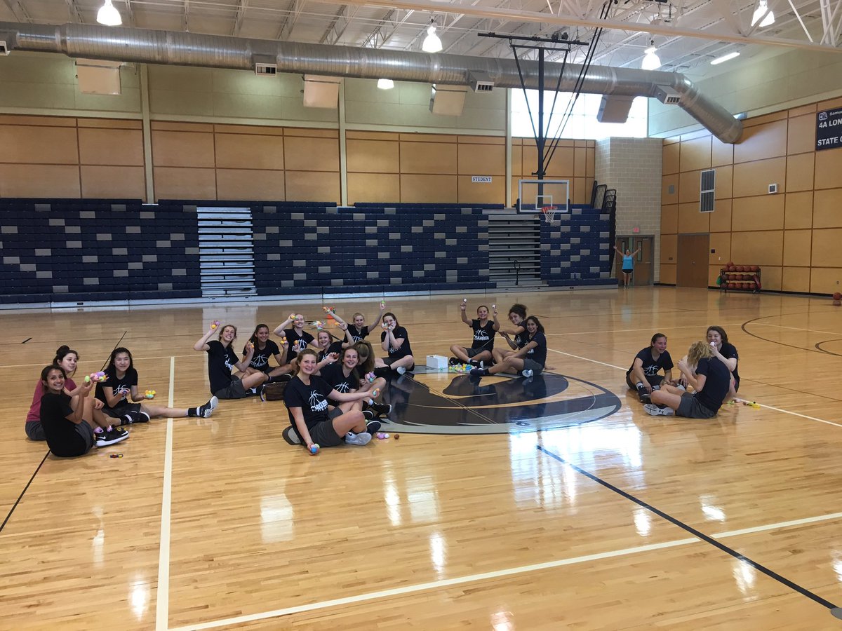GirlsCharger's tweet photo. Counting their eggs figuring out the winner #teambuilding #eatingcandy #iamablessedcoach https://t.co/1U1cH7GMxd