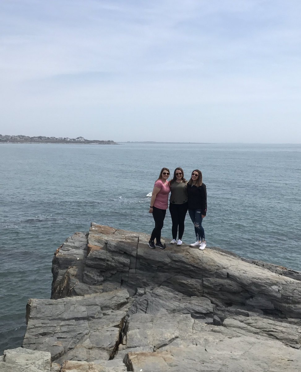 Lindsayy_Sawyer's tweet photo. These memories will last forever⚓️❤️ #springbreakbitches @alexrenna18 @zoieeee1999 https://t.co/pyn8hlx2JF