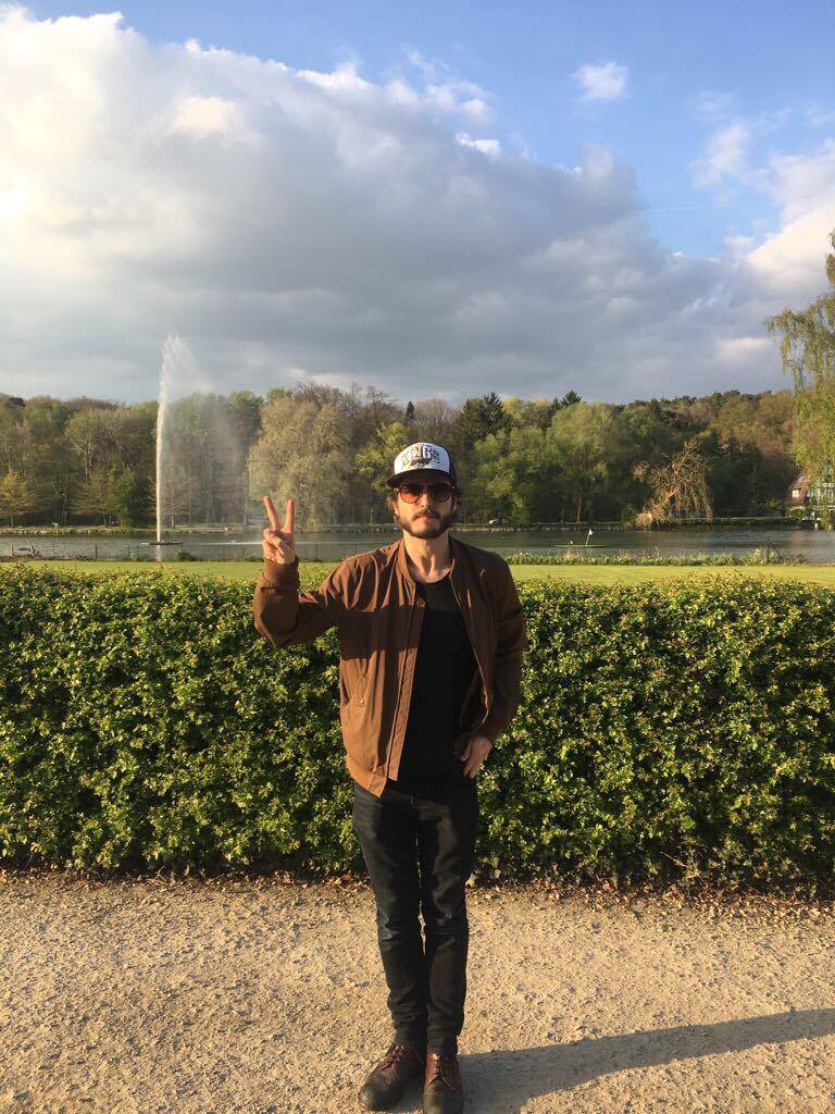 Alexander Vlahos <a href="/vlavla/">Vol</a> est prêt à rencontrer ses fans à T&amp;L demain !