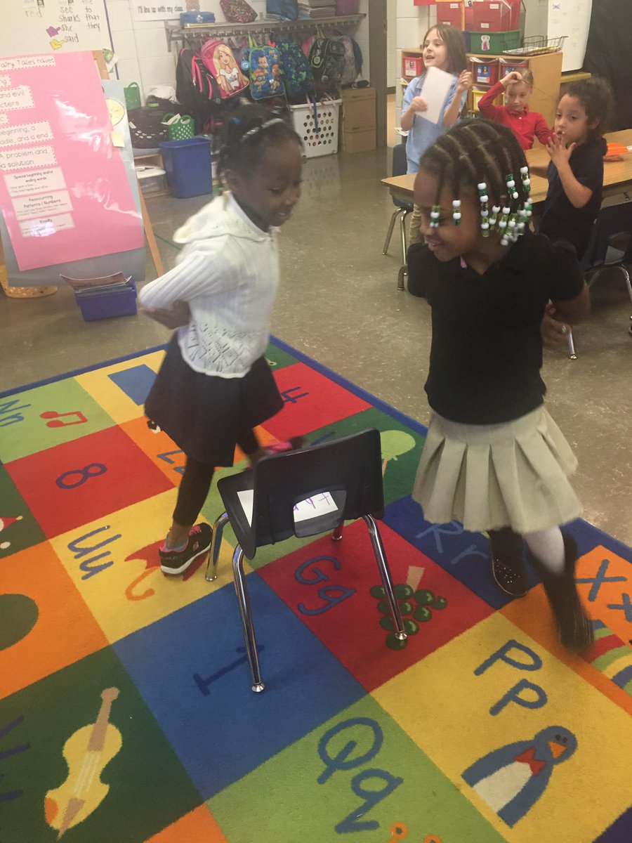 kinderbrock's tweet photo. Musical chairs with word reading! @AssistSupArea4 #wordworkfun https://t.co/EK2bsc0iH4
