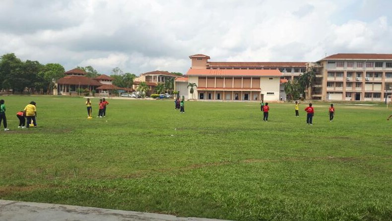 TheNSCricketCA's tweet image. #CricketNS #DevProgram at #SJKTConventWawasanS2 in Seremban 2 with #CoachJimie 🇲🇾🇲🇾🏏🏏 @MalaysiaCricket @ICC @mvallipuram @sdineshm @cricbuzz