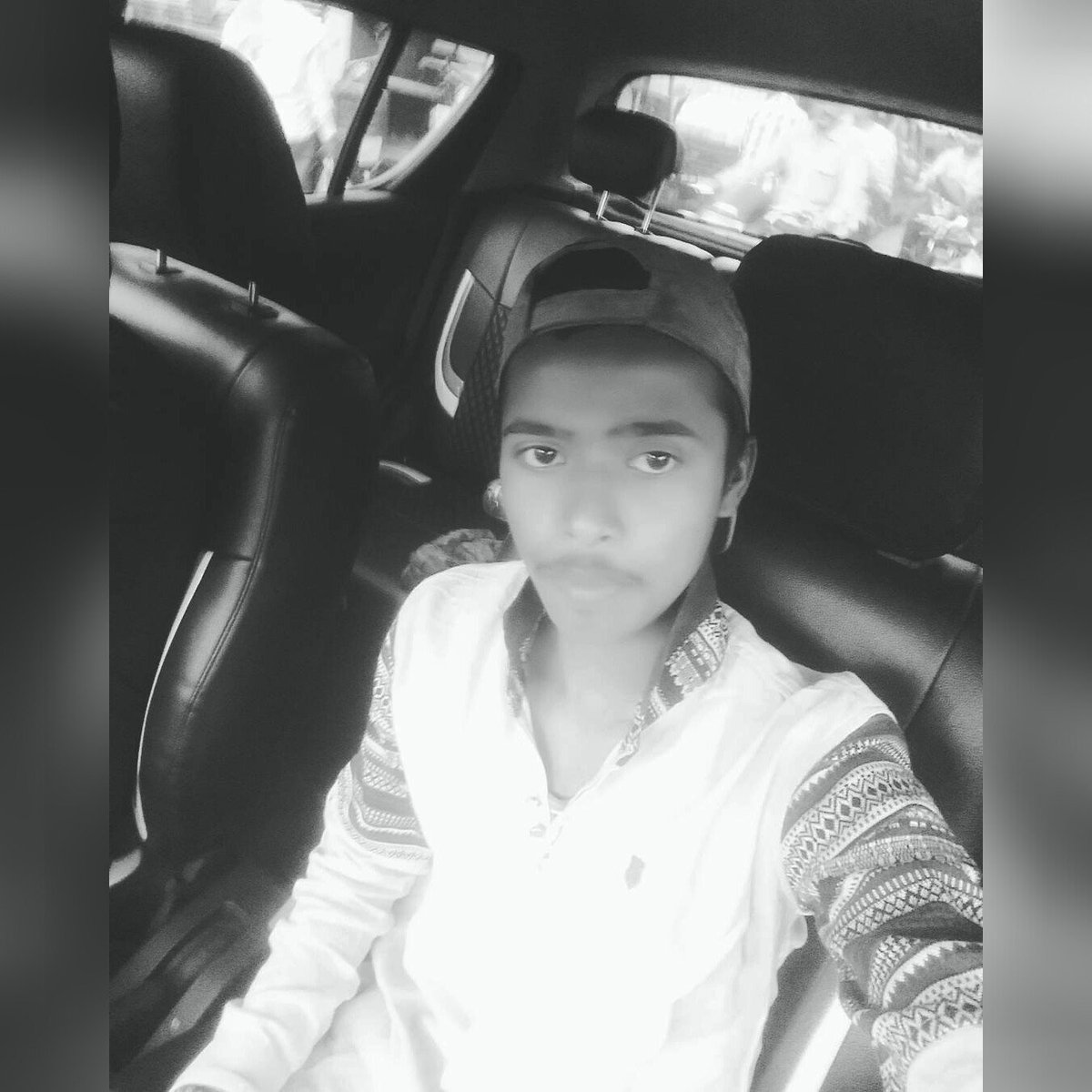 Aben__Ankit's tweet photo. @ShivamK09968356 #masti #full_enjoyment https://t.co/LIt2BNOKdc