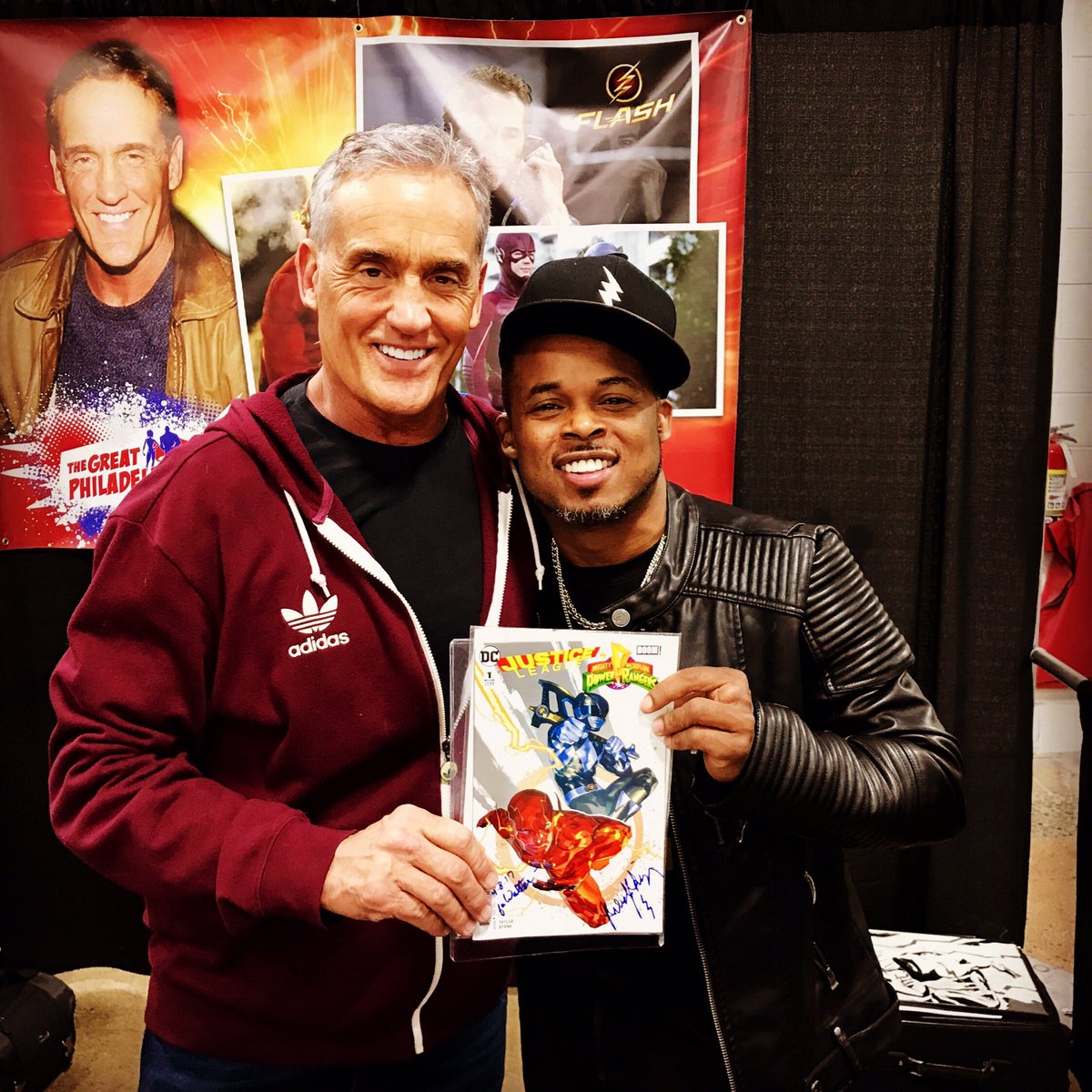 When the Original Flash and the Original Black Ranger meet in Person and in the Comic Book!!
#jaygarrickflash #walterejones  #mmpr #Flash