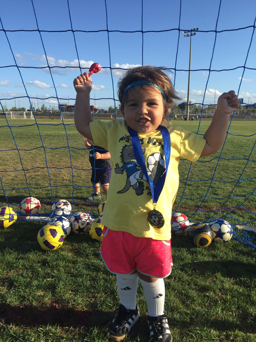 CoachKelso714's tweet photo. @floridarush Mighty Mites success! ⚽️💙 https://t.co/YjJnDezJvl