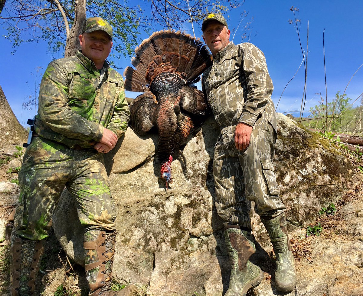 Mike Reynolds tagged out in NC! #nomadoutdoors #deadendgamecalls
#Turkey2017