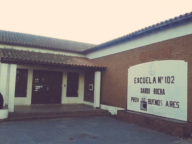 peto1956's tweet photo. Si @cfkargentina lo dice...
¡Igualita!
#DoSentes
#CircoItinerante 
Hasta en esto #Miente o no conoce la #Escuela!!! https://t.co/7g00LwCQQu