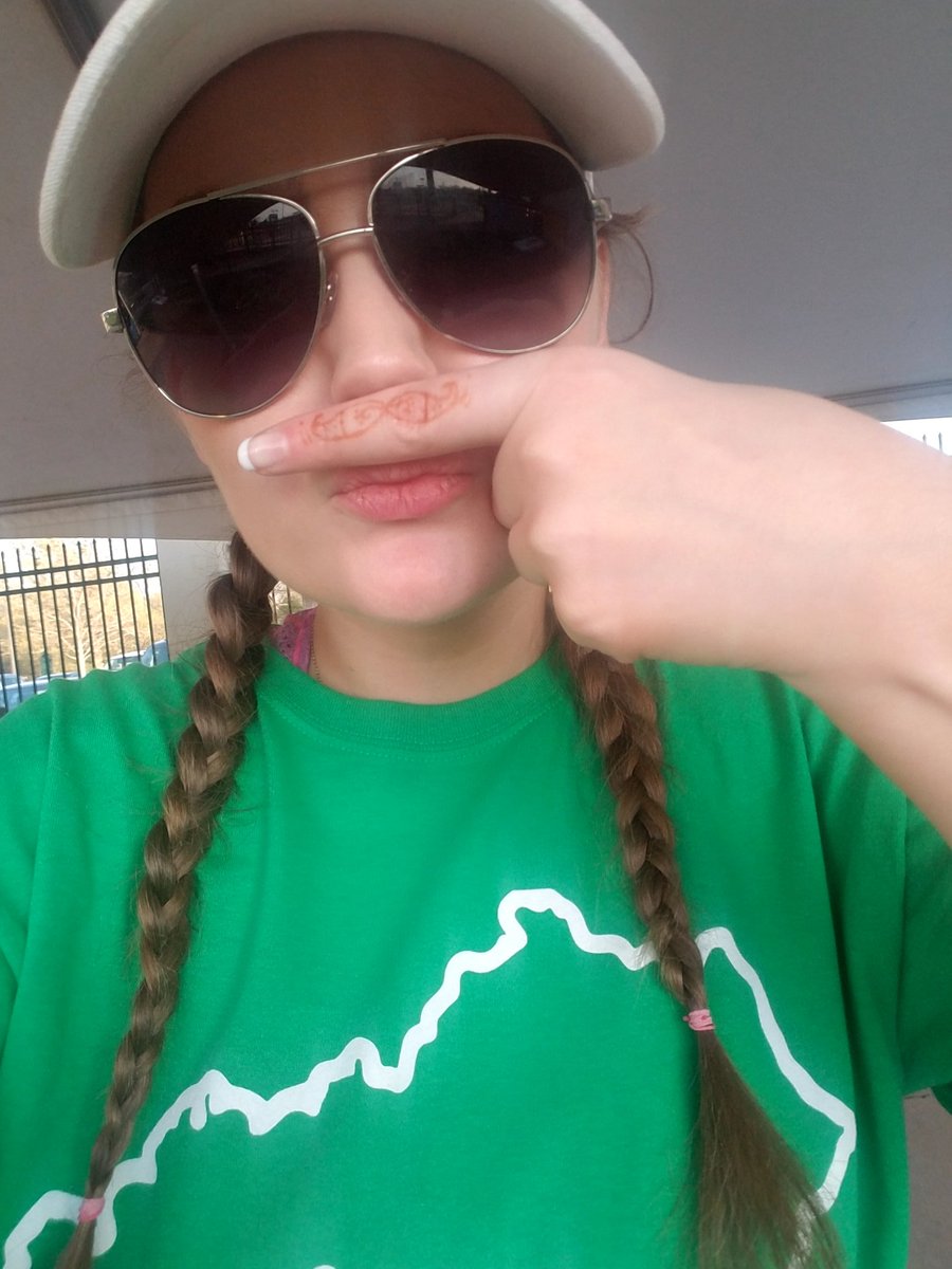 BSHSAOIT's tweet photo. Send your #fingerstache in for a chance to win a prize!!! @LexingtonLegend https://t.co/enaBChBXl7