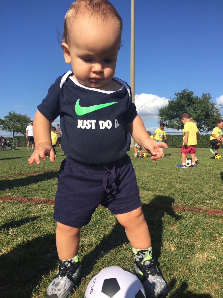 CoachKelso714's tweet photo. @nikesoccer love the game ⚽️💙 https://t.co/moFXALmp2k