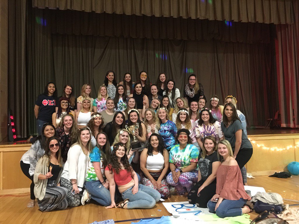 LifeAtSSU's tweet photo. Congratulations 2017 @SSUGreekCouncil Greek Week champions! @PhiSig_Salem https://t.co/4lW2HAYtmE