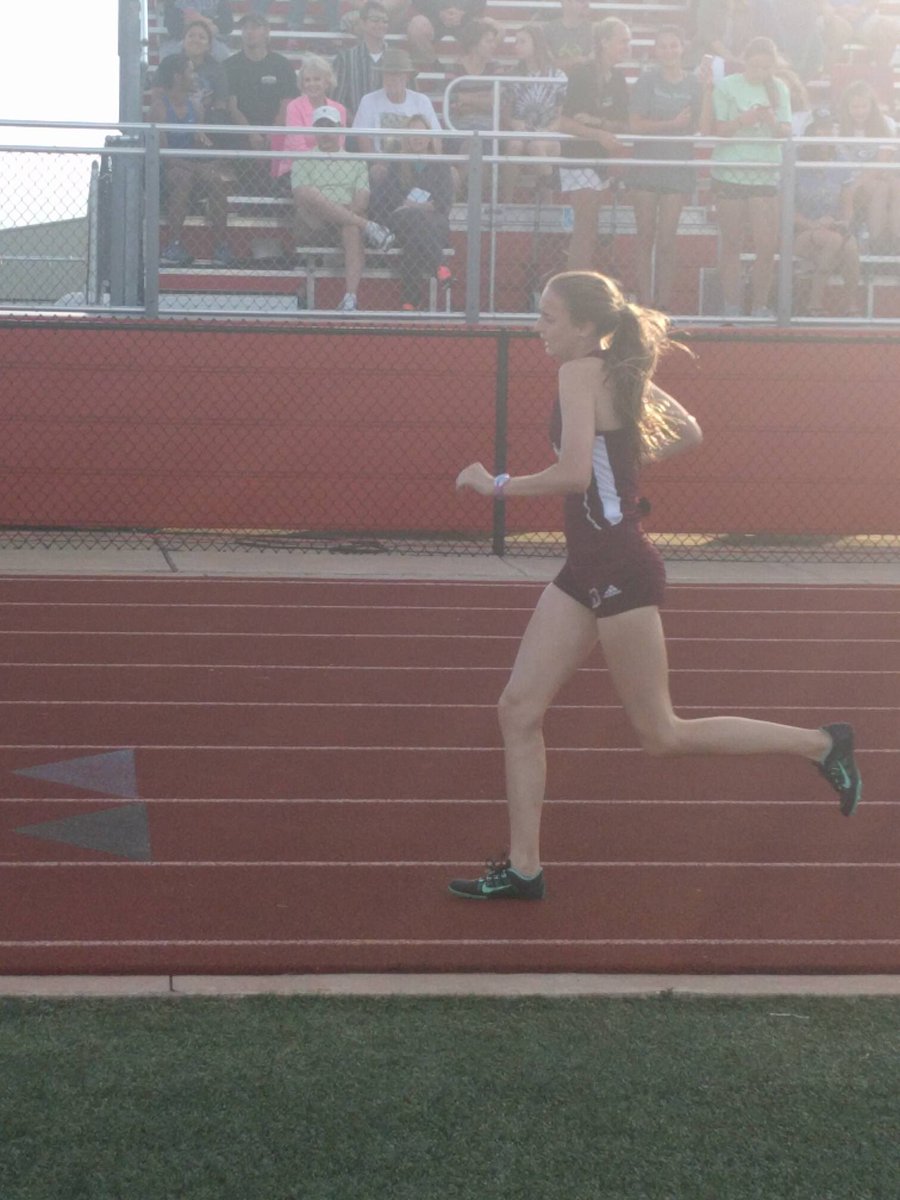 BHSLadyBearVB's tweet photo. Bastrop girls mile runners in action! Great job lady bears! https://t.co/kM1VqxlZSl