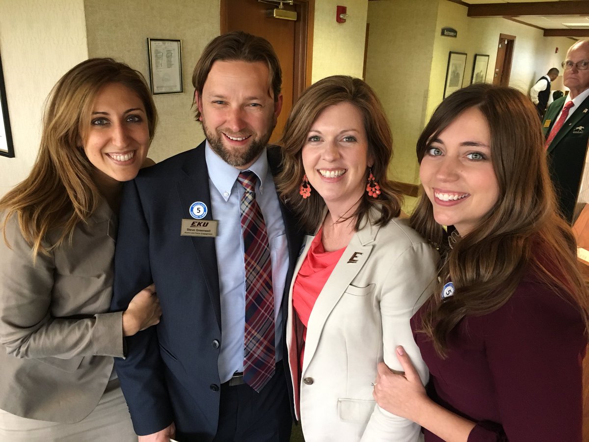 karilyonsmartin's tweet photo. Forever grateful for the opportunity to work with these amazing people! #ForeverColonels #Keeneland https://t.co/q3HB0MY23t