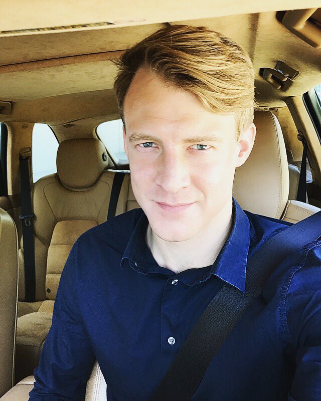 NikolayMoss's tweet photo. Balancing errands, meetings, & rehearsals - At least the #sun is out โ๏ธHow's your Thursday going? #dailygrind #SpringinLA https://t.co/E7a5ILkxn3
