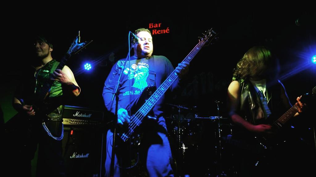 ArtilleriaMeta1's tweet photo. #Artillería en #BardeRene
@mandidoctor @rockatto_com @TabernaMetalTV @Chile_metalband @metaleraCL @metalerosCL https://t.co/alODUPw2b2