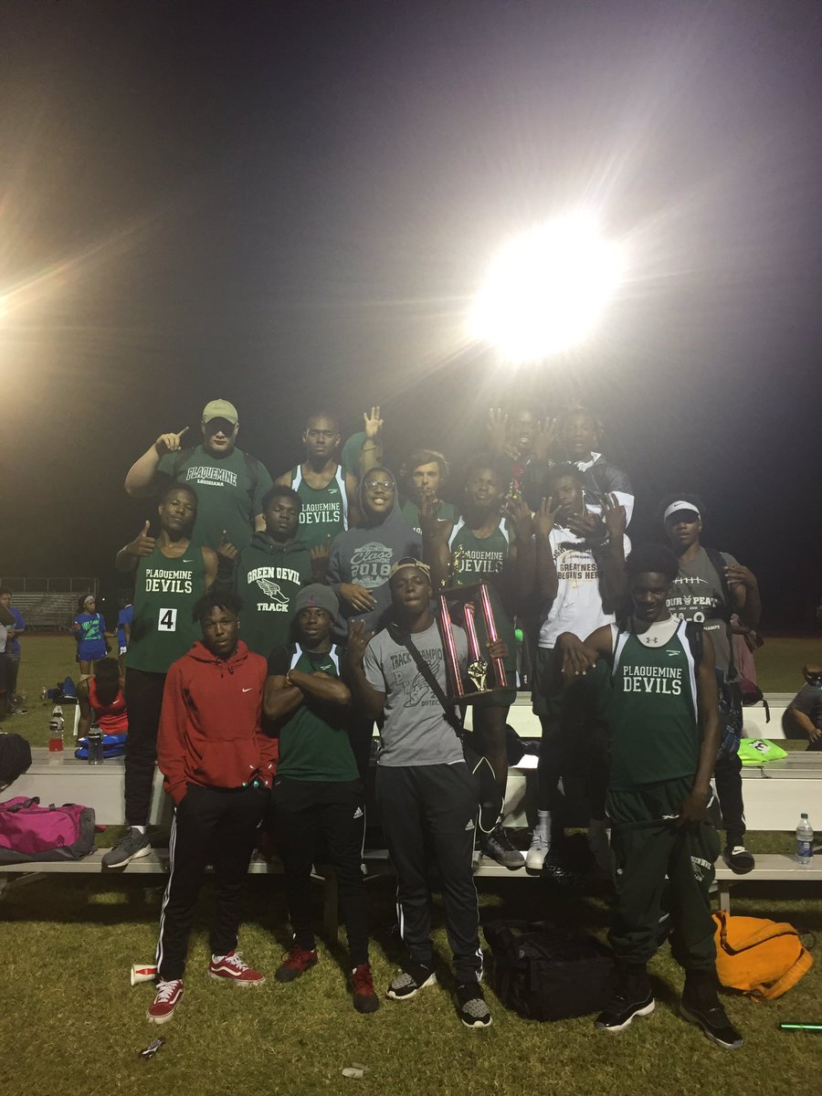 phstrack59's tweet image. 6 in a row ! @msa_w @PlaquemineHigh @phsgreendevils