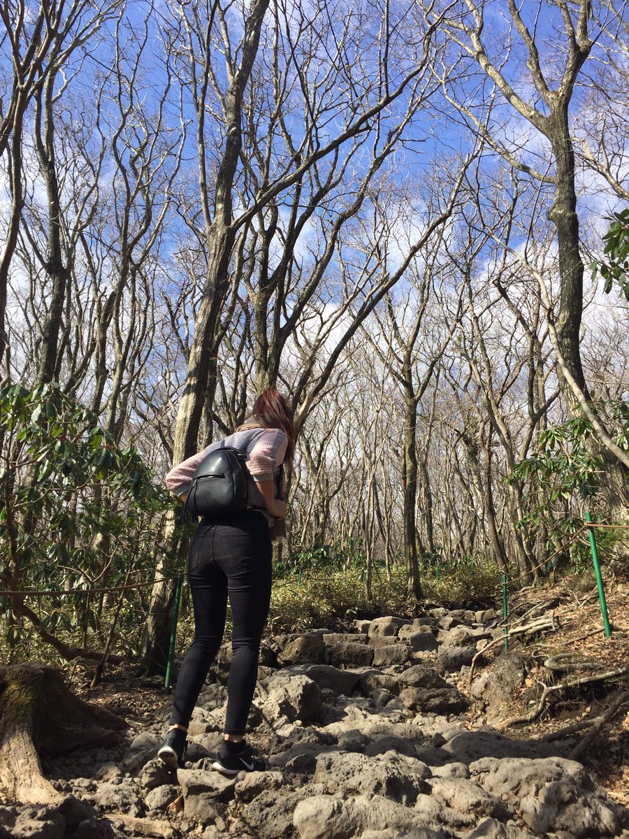 Ready for a 8hr hike up and down #Hallasan in Jeju 🌋. We didn't expect to hike on this trip so we are wearing multi layers of tshirts!!