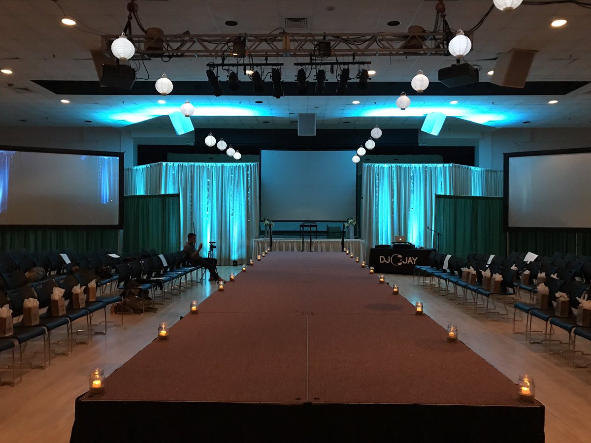 4HBappinRapper's tweet image. Had such an amazing time being a part of #FMDS #WashedAshore this evening! Incredible work by some incredibly hardworking women! #DJCJay