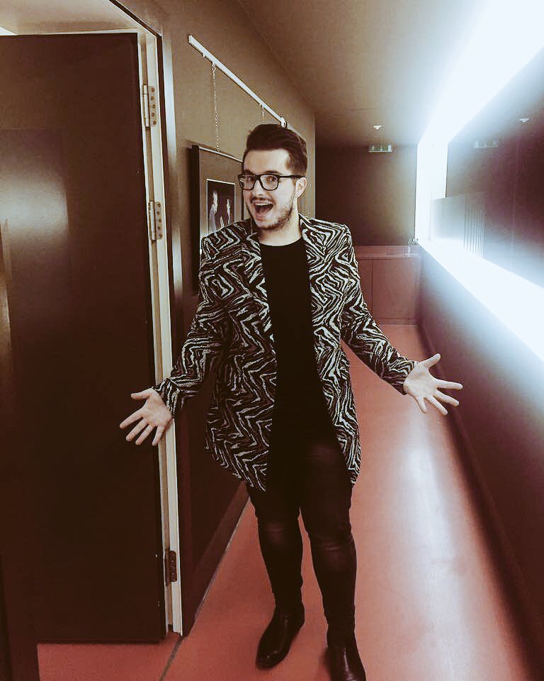 seb_amblard's tweet photo. ❗️J -23❗️
🎤CONCERT @OlympeMusic - 

➡️06 Mai 2017 ABBEVILLE https://t.co/4VKbaB9QhY…
➡️Accompagné De @christellecello au Violoncelle. https://t.co/ltDcSLxx7H