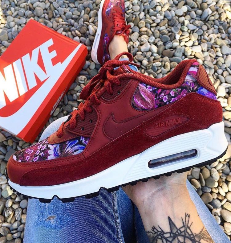 AirMaxSolo's tweet photo. Nike Air Max 90 Essential. https://t.co/lJ2vUdjpkW