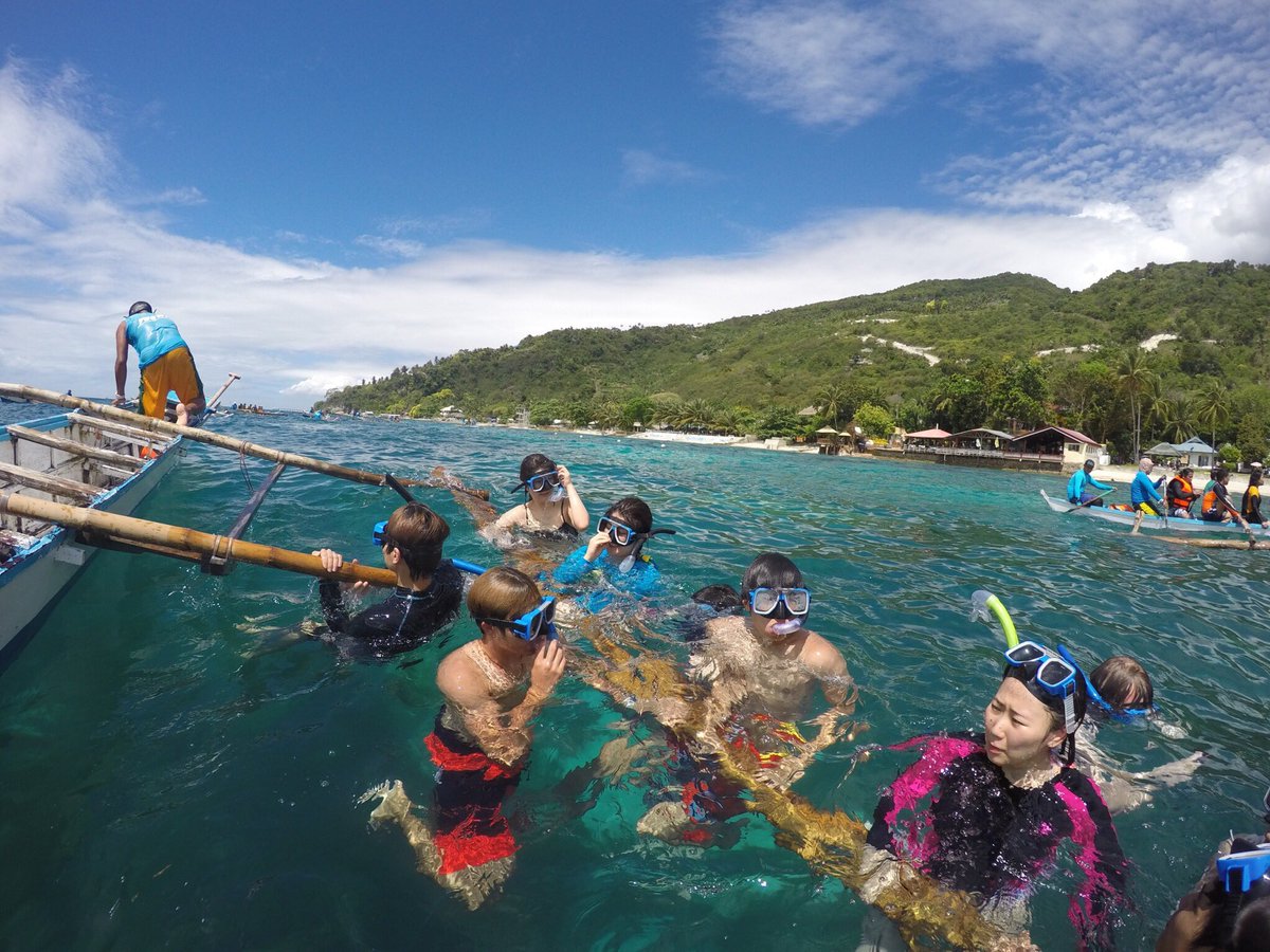 ponkotsuss's tweet photo. I swum with whaleshark in Oslob.
I will go back to Japan 2 weeks latter.
#whaleshark #Philippines #sunban #dark #skin #Oslob #enjoyed https://t.co/xg5l0xvyl7