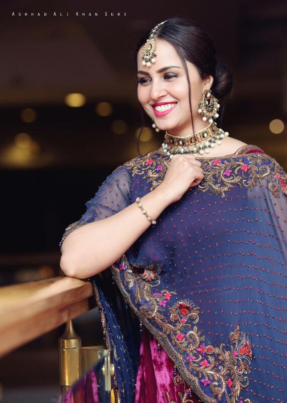 MediaSpringPk's tweet photo. Nimra Khan Looking Super Gorgeous in a attire by #DivaniPakistan & Jewellery by #SamreenVance on her Big Day.
Hair & Makeup #NKSalon https://t.co/vF4DWeMDlh