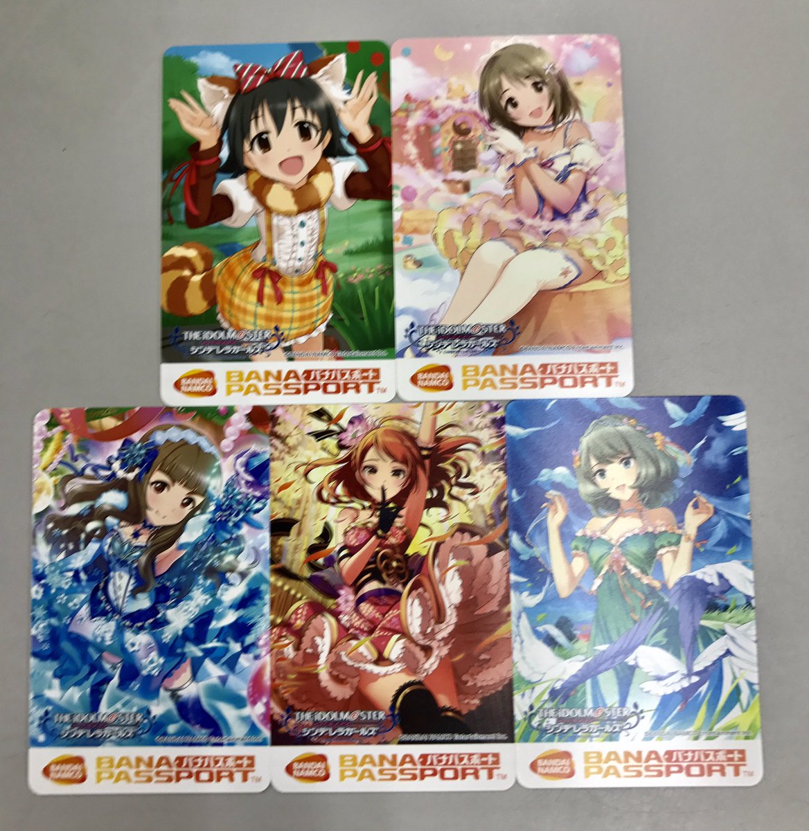 ホワイト系 お1人様1点限り アイドルマスター シンデレラガールズ バナパス バナパスポート キャラクターグッズ おもちゃ ホビー グッズホワイト系 11 392 Hafryat Com