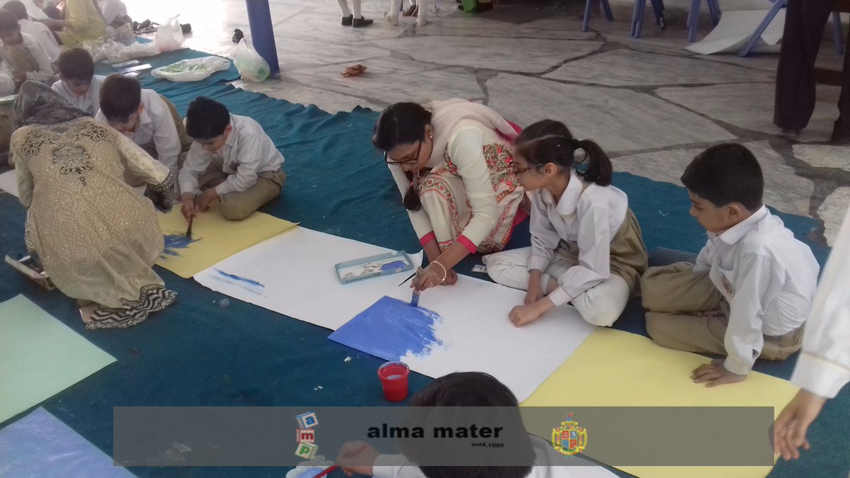 amschool80's tweet photo. Students working on their projects for Art Exhibition. https://t.co/j8Fjrc9Juj