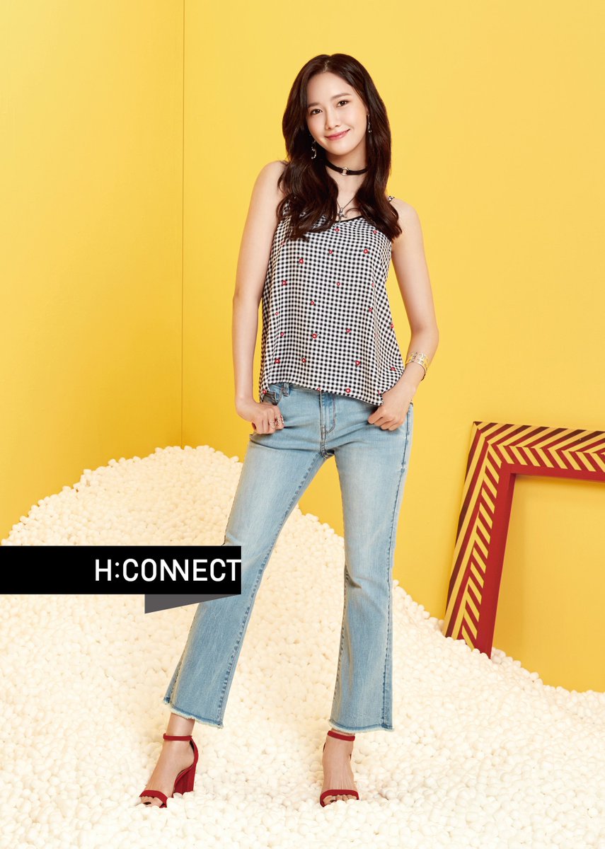 ItsGGYoona_'s tweet photo. 170414 YoonA - H:Connect SS17 (2) https://t.co/e60eoJ4otV
