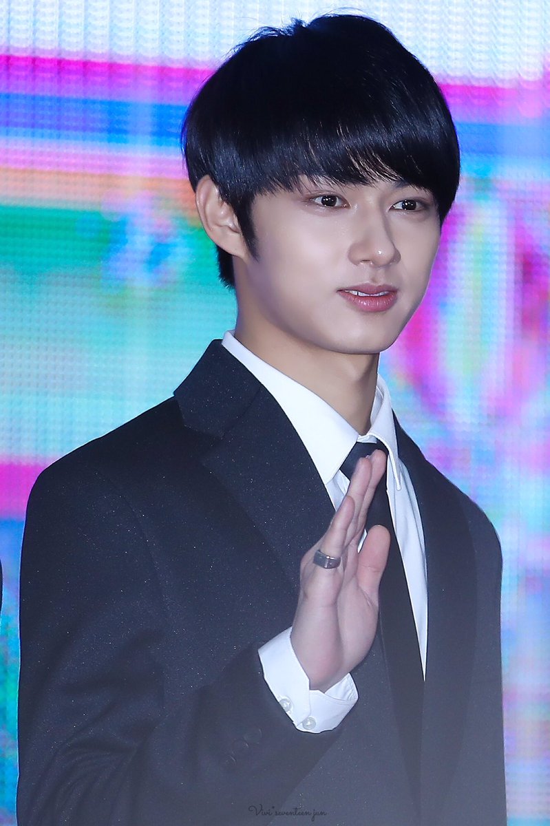 unbleached junhui (@junhuimelanin) on Twitter photo 