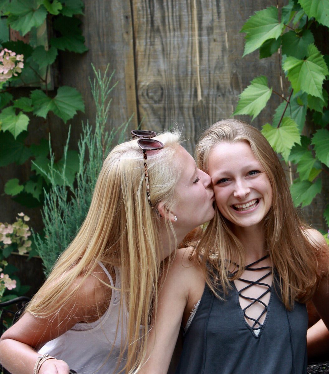 sierrabeilby's tweet photo. 12 minutes late, good thing we are still cute. Love you Jess thanks for being there through the big moments โค๏ธ #classyass https://t.co/l68AW5KpqO