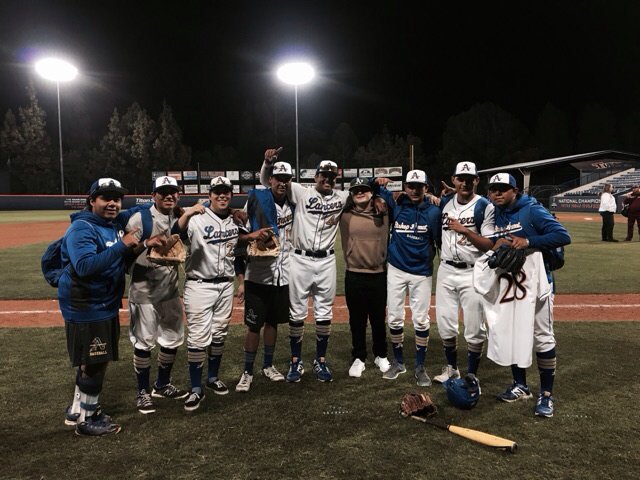 donovan_arias's tweet photo. We are National Classic Champions #AmatBaseball #OTOH ⚾🏆💯🐐💪 https://t.co/wQL23zc3vm