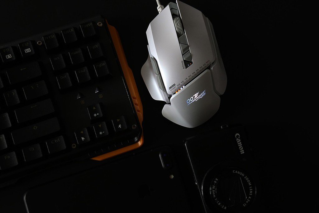 james_donkey's tweet photo. Modular and programmable, James Donkey’s 007 mouse and 619 keyboard are the ultimate tools for your PC. #JamesDonk… https://t.co/fOMiiuUC3f https://t.co/jHuwQwKTVQ