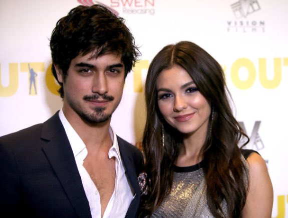 Floourchu_'s tweet photo. My #vavan feelings are back !! 😊💕✨ https://t.co/A8spcJxCIz
