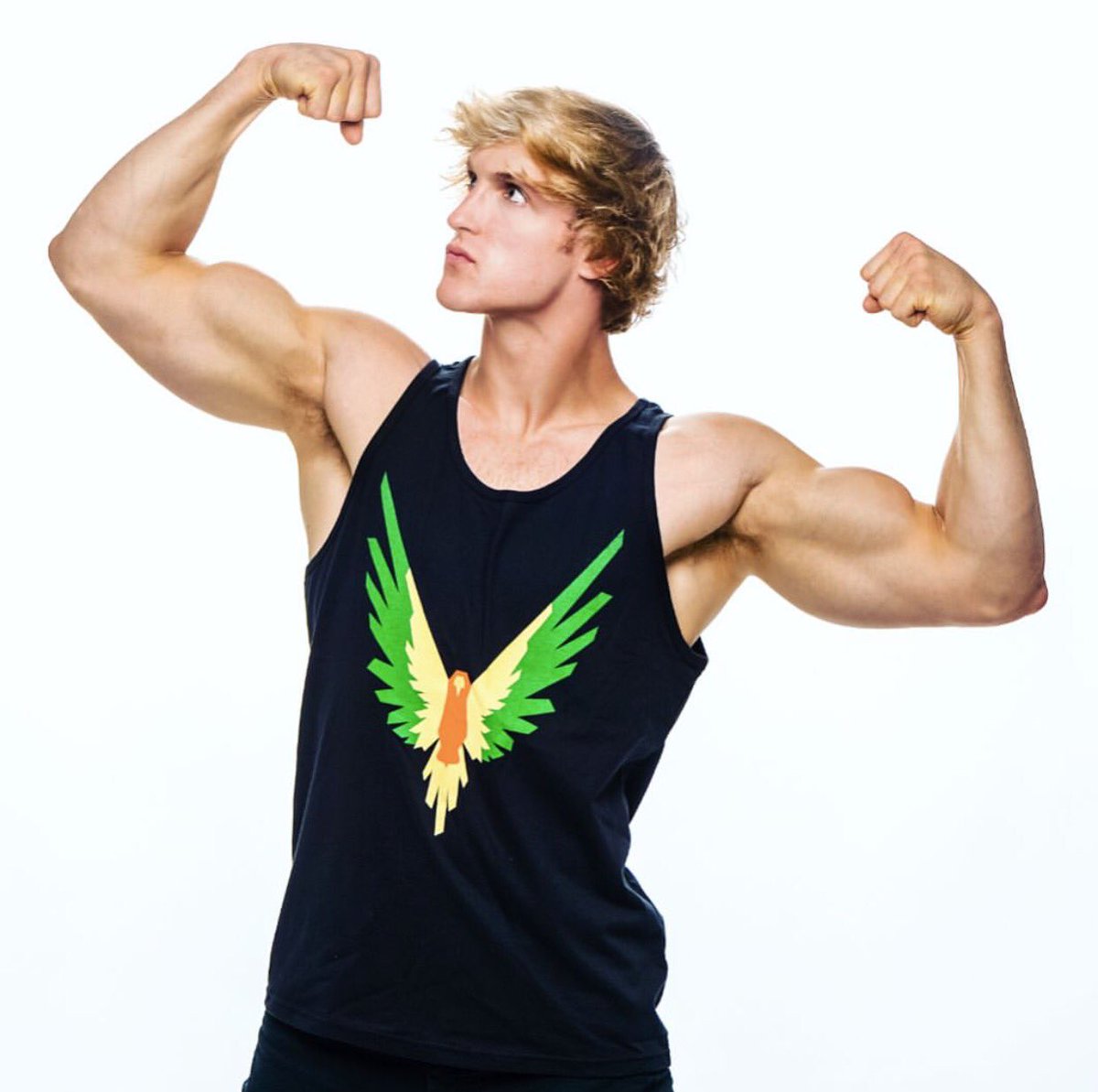LoganPaulStory's tweet photo. Everyone go buy Maverick by @LoganPaul merch | #Merch #merchandise #Clothing #Meverick #LoganPaul #MecerickByLoganPaul #LifeMoment https://t.co/3BApucYa9t