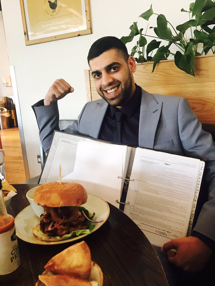 GM_ERAC's tweet photo. It's happening 💪🏻😎 Omar signs off stage 3 &amp; is talking MQI &amp; Promotions #MQIReady #BrightFuture #RaiseTheBar #MadeItHappen #SuperU4C 🎉🐣🏋️‍♀️ https://t.co/QzZIgTH5Bc