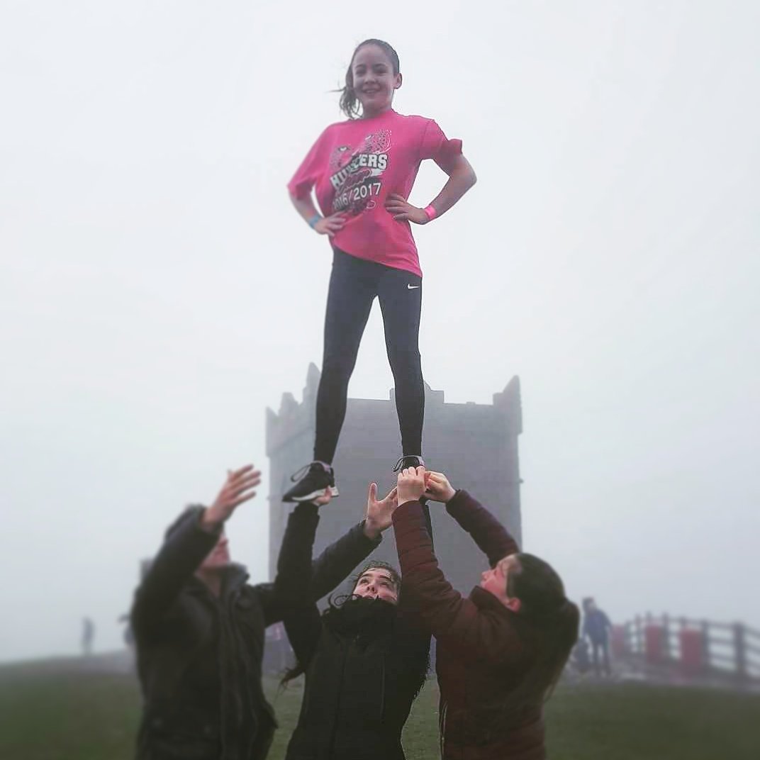 Hunters_Cheer's tweet image. Cracking picture by one of our cheer parents!! #extremestunting #rivingtonpike #hunterscheer #horwich #bolton #cheerleading #rain #pike