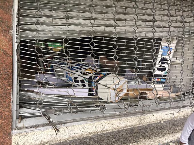 View image on Twitter