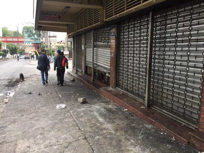 View image on Twitter