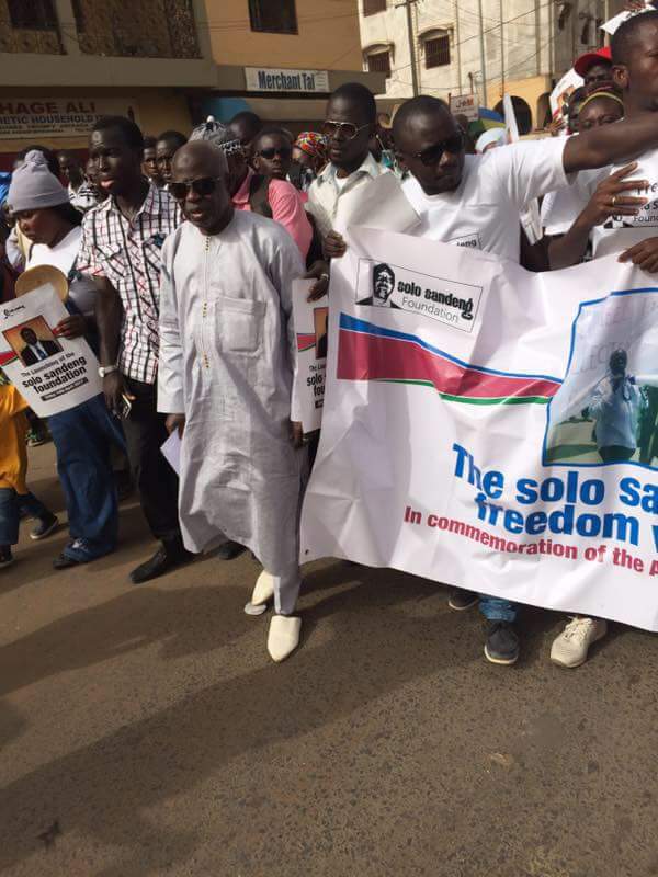 freejobe39's tweet photo. #Gambia's Foreign Min &amp; @UdpGambia Sec. Gen. Ousainou #Darboe leads procession to remember late Solo #Sandeng killed on April 14/06 protest https://t.co/UEoFic7ygj