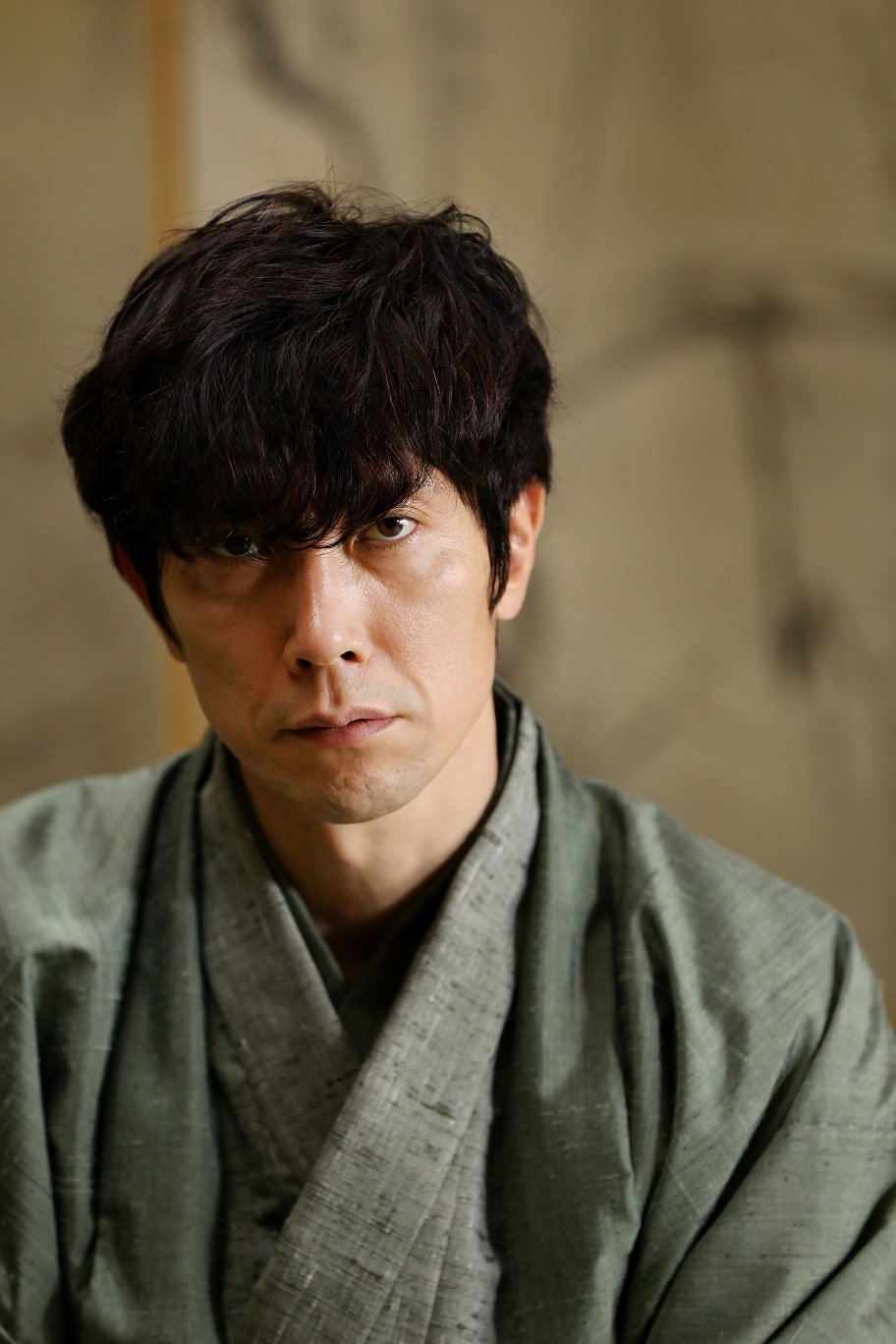 Twitter 上的 映画 ３月のライオン 色気極まる 着物男子 が集結 佐々木蔵之介さん演じるプロ棋士 島田八段 伊藤英明さん演じる後藤九段 そして加瀬亮さん演じる 獅子王 宗谷名人 週末は 3月のライオン 前編 で豪華キャスト扮するプロ棋士たちの