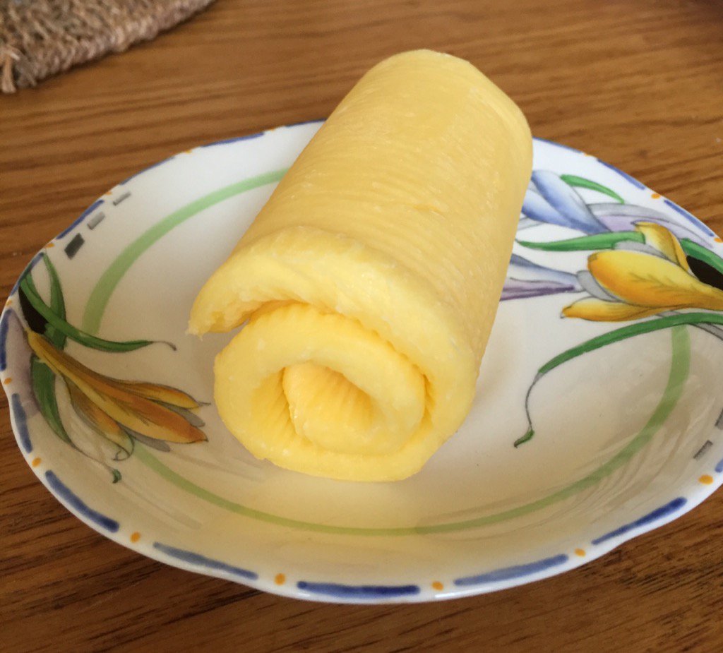 JoannaBlythman's tweet photo. Beautiful #butter for breakfast from @AbernethyButter @mellischeese https://t.co/5Q3pIi60PS